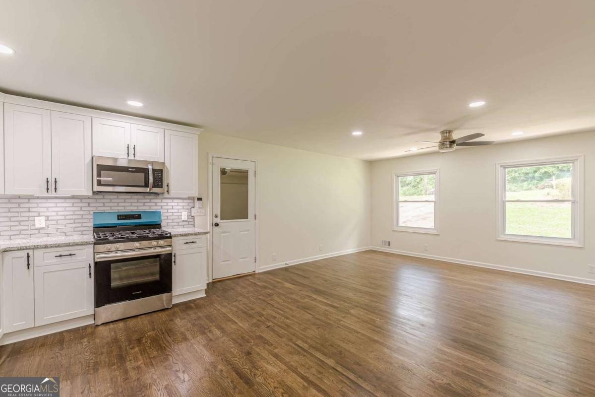 3275 Clifton Church Road Atlanta - 20