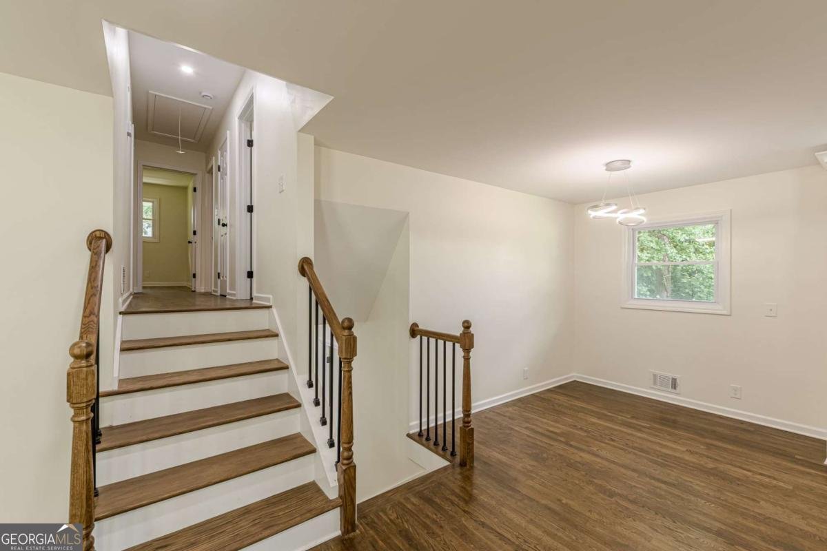 3275 Clifton Church Road Atlanta - 25