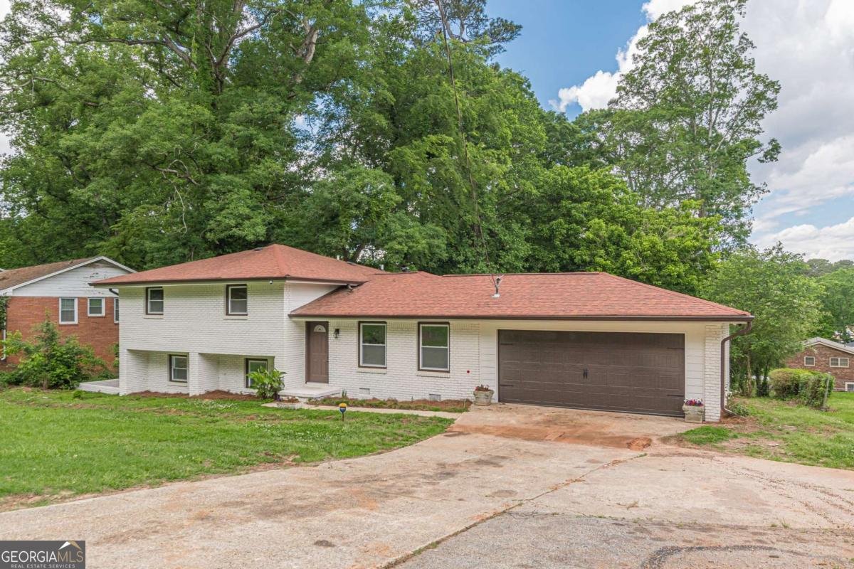 3275 Clifton Church Road Atlanta - 3