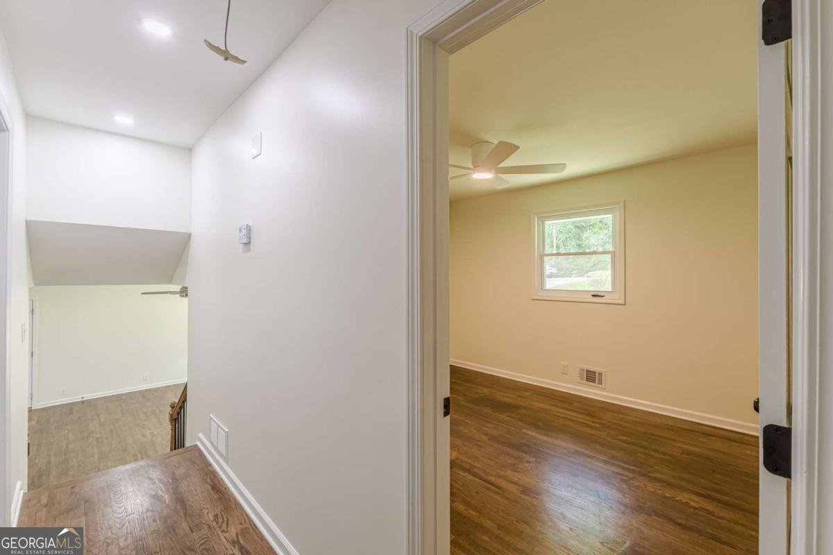 3275 Clifton Church Road Atlanta - 31