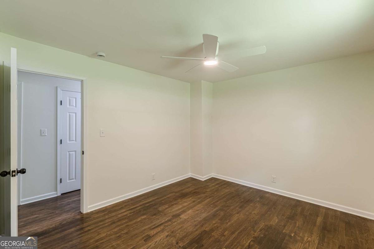 3275 Clifton Church Road Atlanta - 33