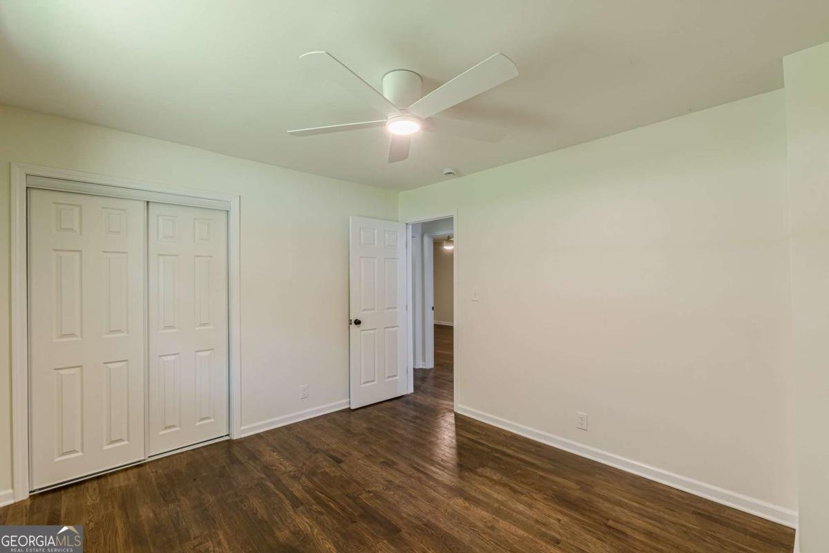 3275 Clifton Church Road Atlanta - 34