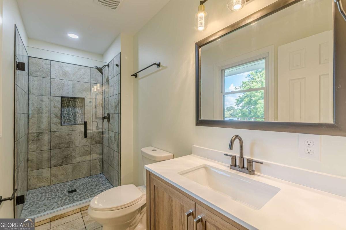 3275 Clifton Church Road Atlanta - 39