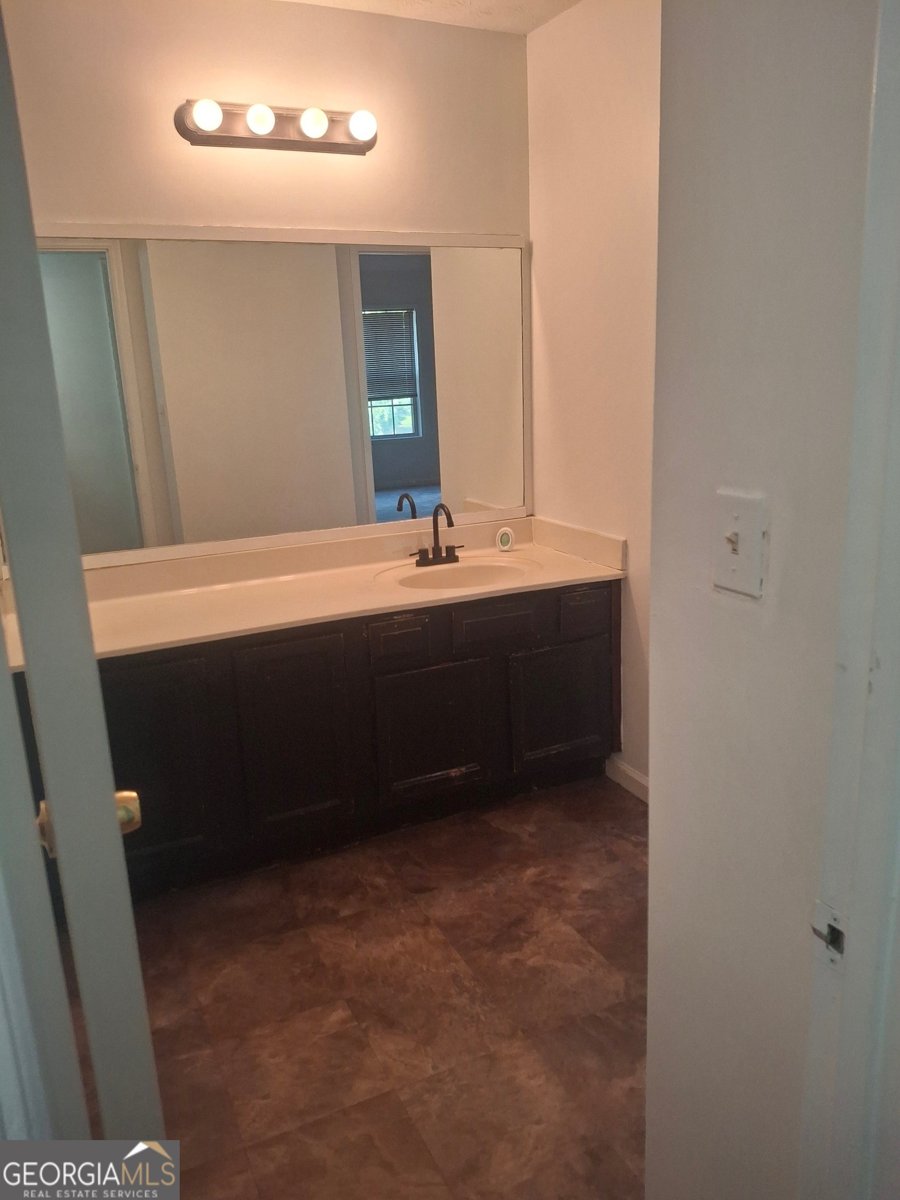 6449 Pinebark Way Morrow - 14