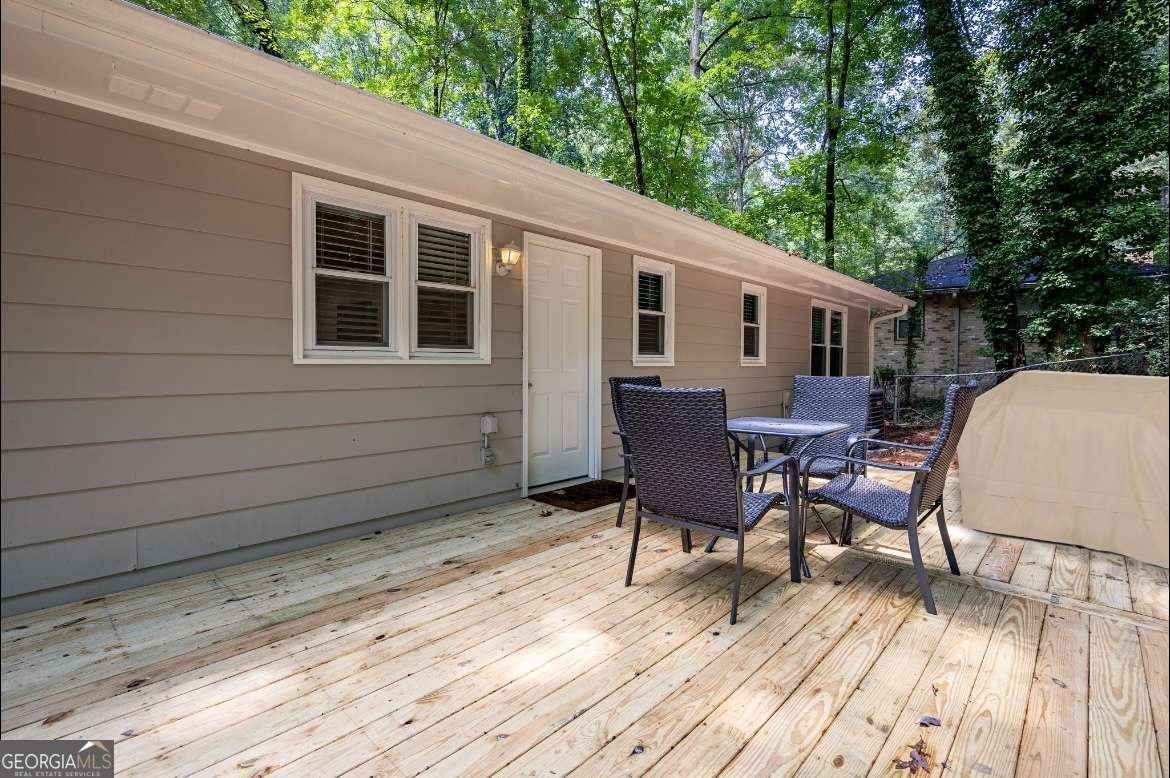 111 John Christopher Drive Alpharetta - 35
