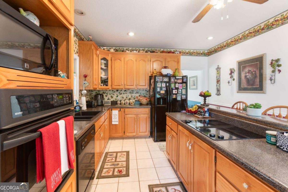 54 Gordon Road Lexington - 28