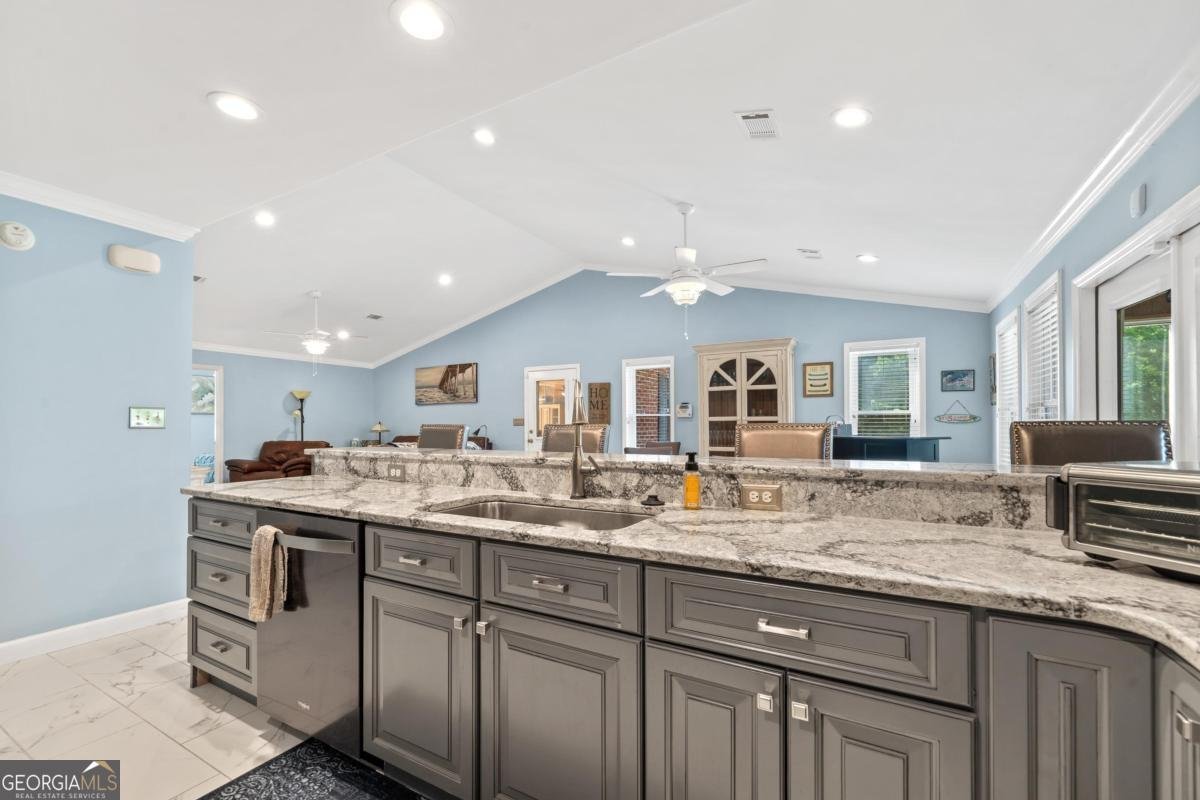 2122 Harbour Point Sparta - 19