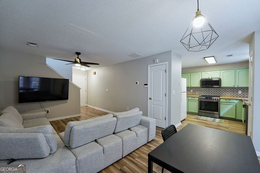 589 Fox Creek Crossing Crossing Woodstock - 9