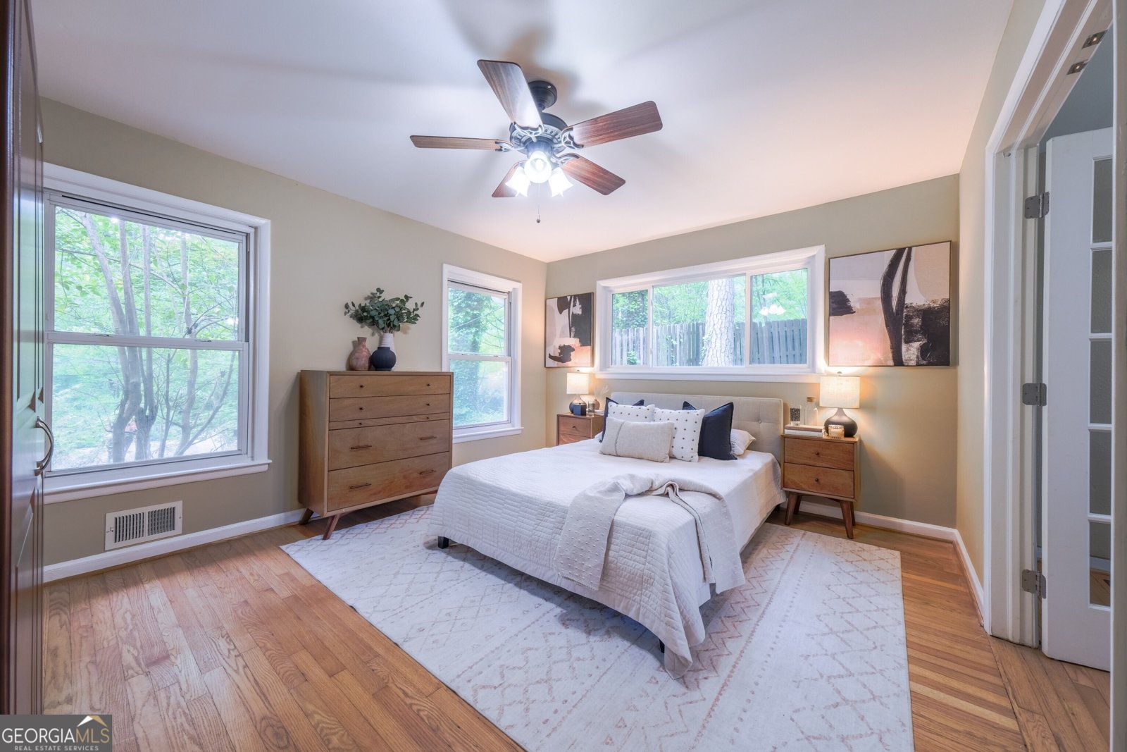 2279 Parkview Circle College Park - 18