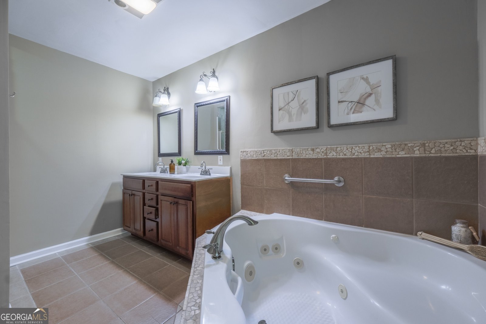 2279 Parkview Circle College Park - 20