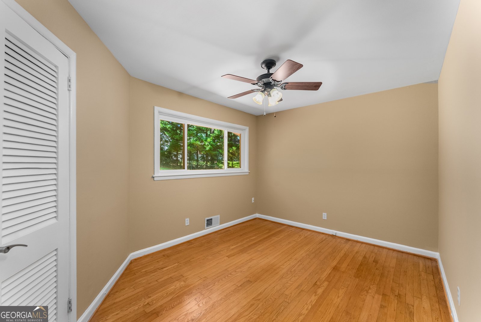 2279 Parkview Circle College Park - 33