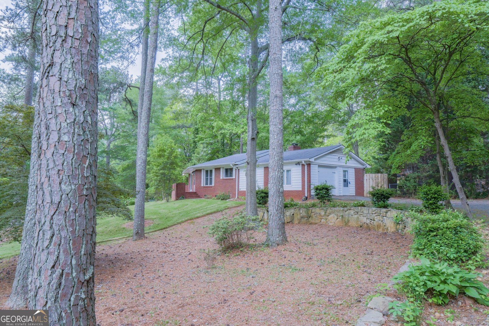 2279 Parkview Circle College Park - 6