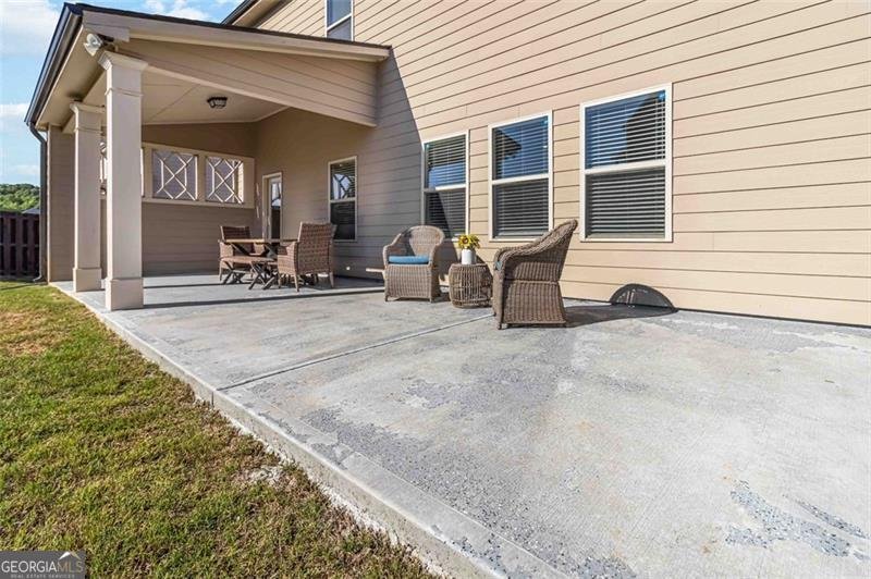 109 LOGAN PASS Drive Loganville - 40