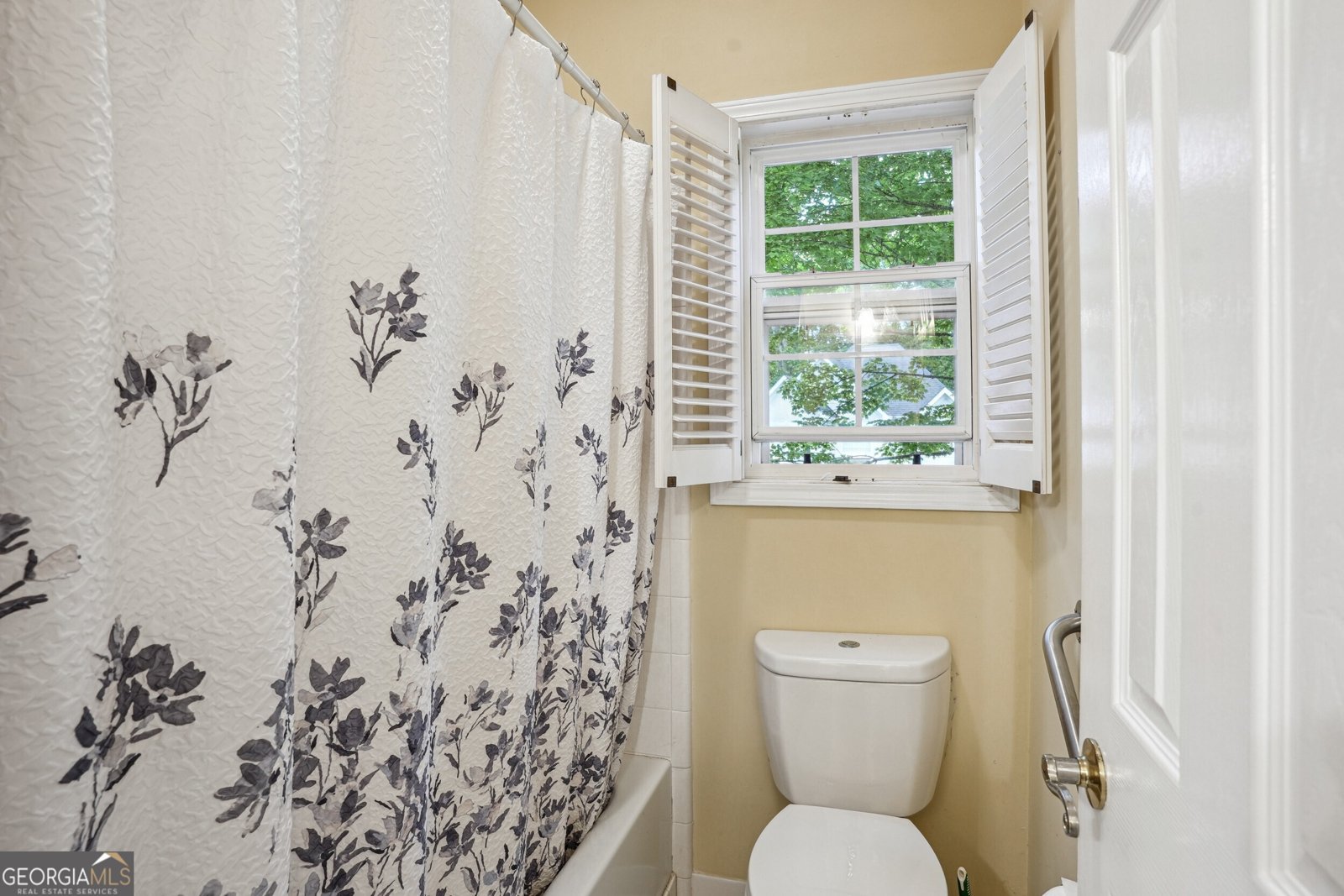 132 EAGLES CLUB Drive Stockbridge - 21