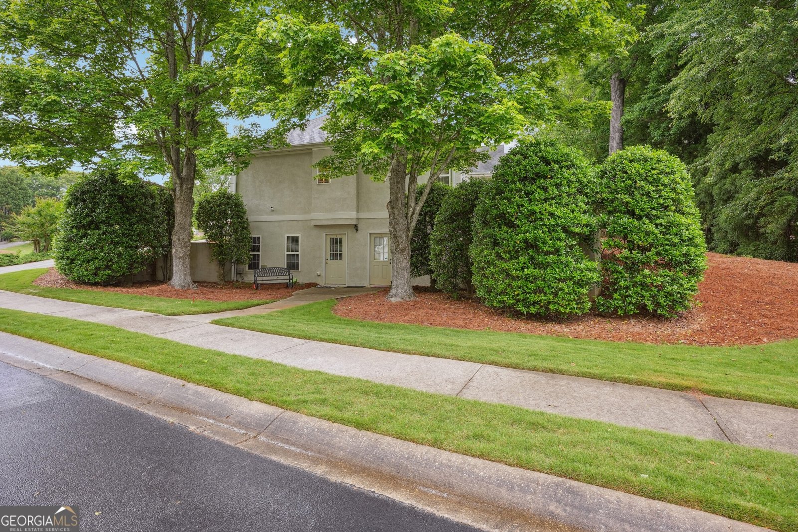 132 EAGLES CLUB Drive Stockbridge - 27