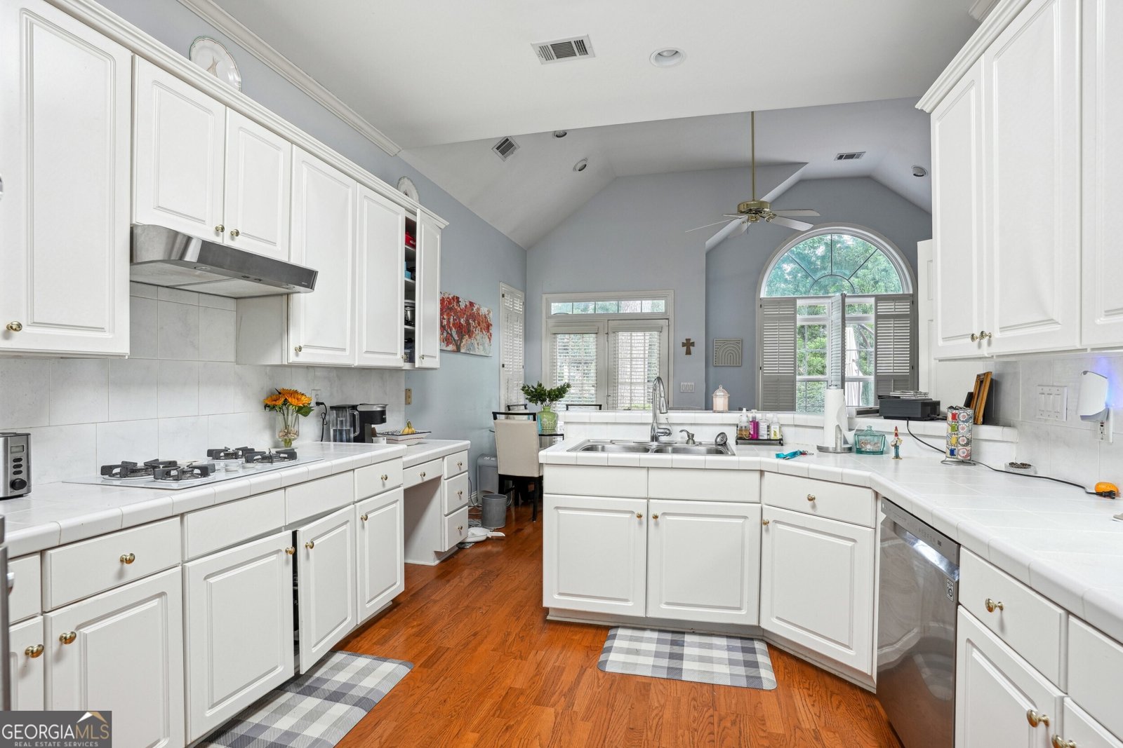 132 EAGLES CLUB Drive Stockbridge - 6