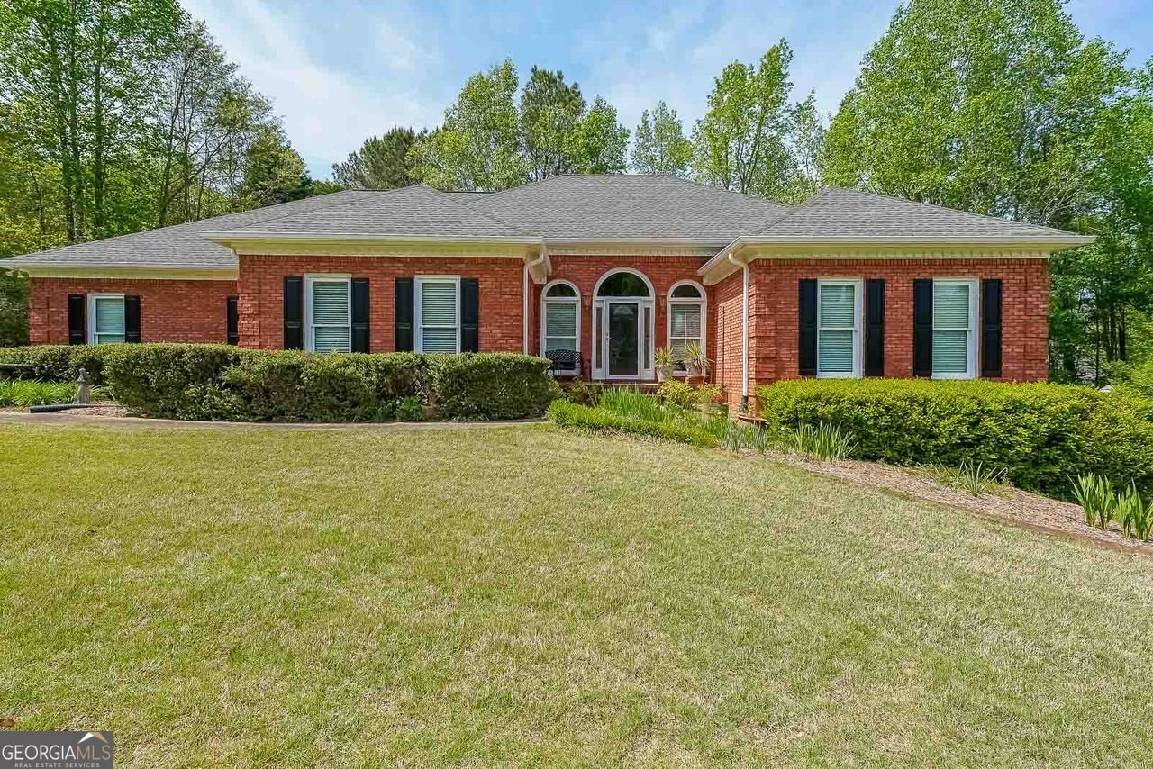 1420 ARBLAY Place Loganville - 2