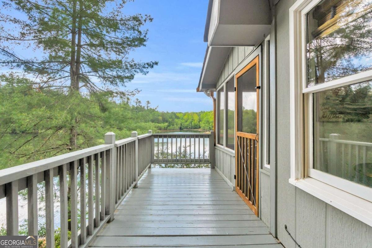 495 Pat Colwell Road Blairsville - 29
