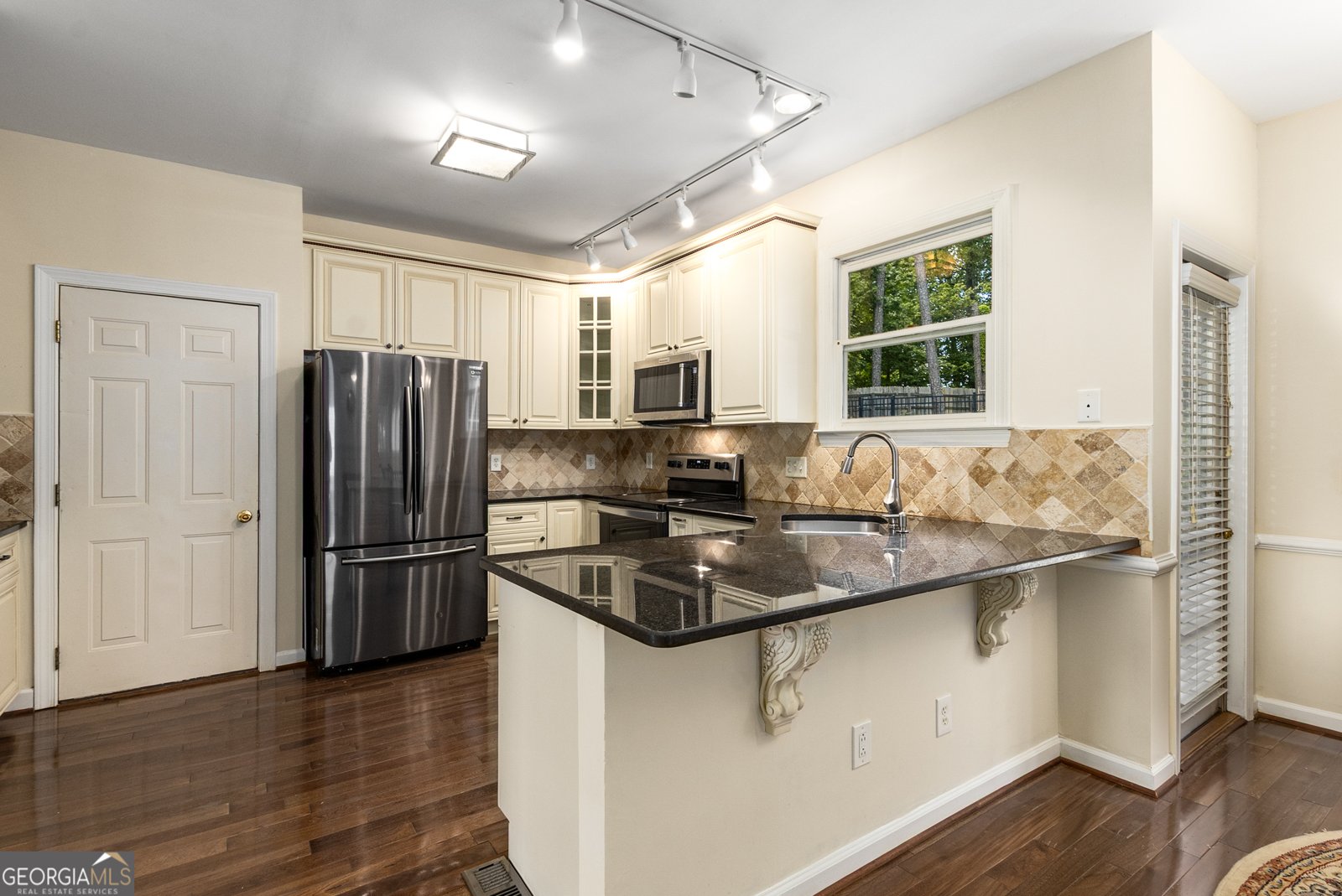 825 Yosemite Drive Suwanee - 17