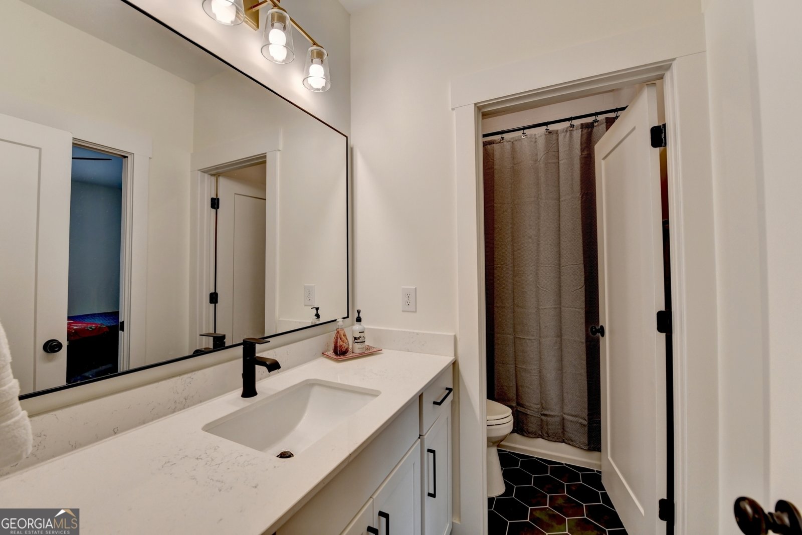 1006 Fendley Street Woodstock - 47