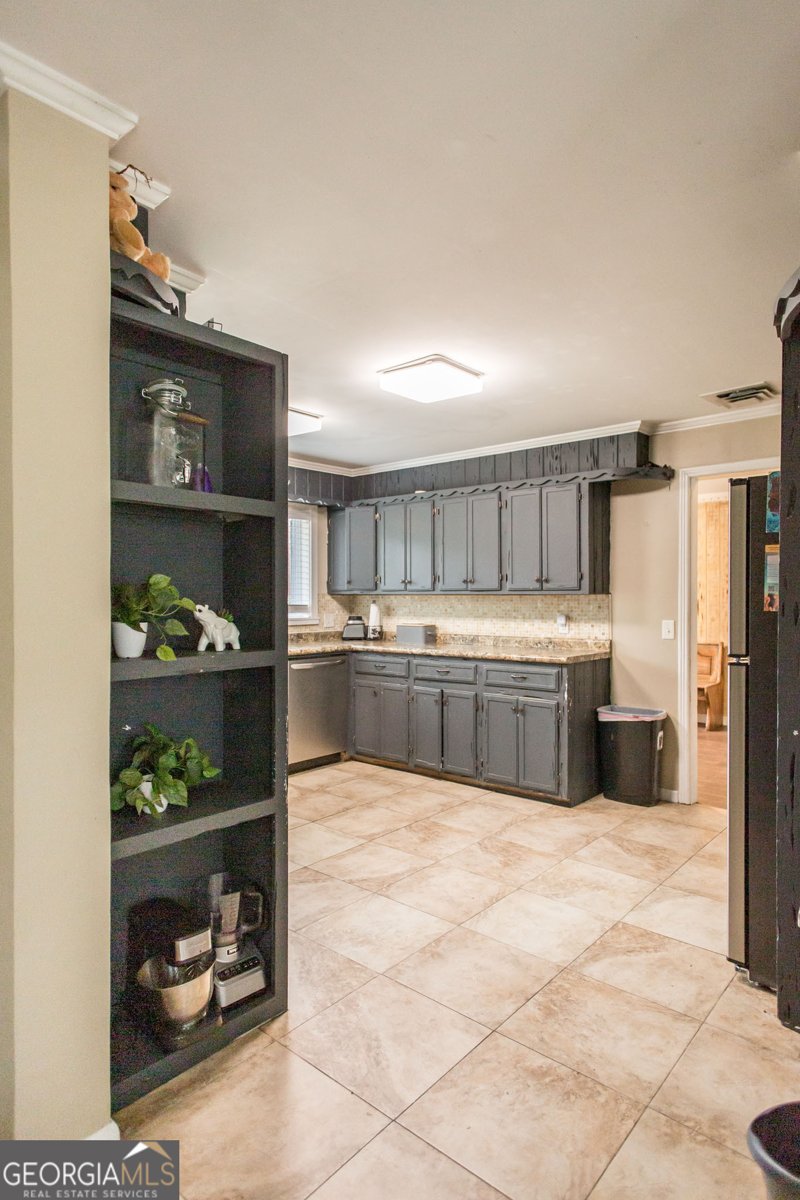 1002 Cherokee Circle Waycross - 21