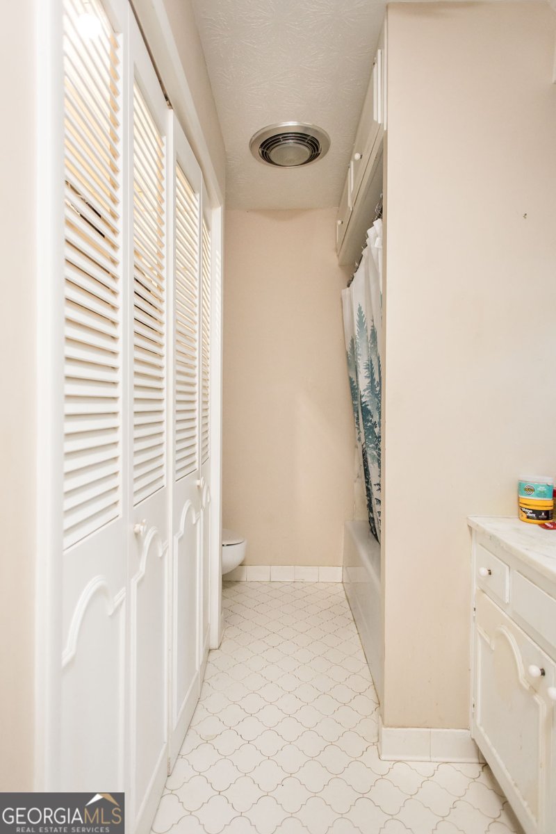 1002 Cherokee Circle Waycross - 24