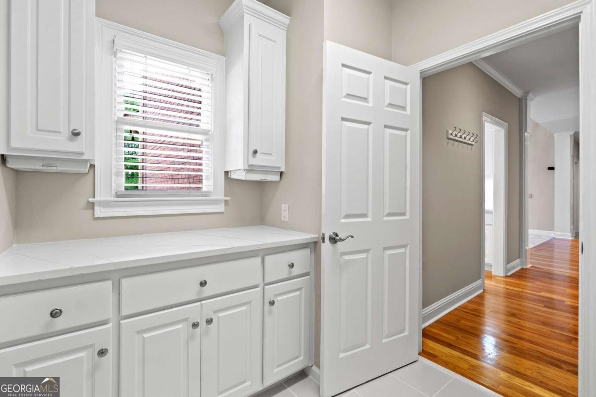 515 Burgess Trail Milton - 46