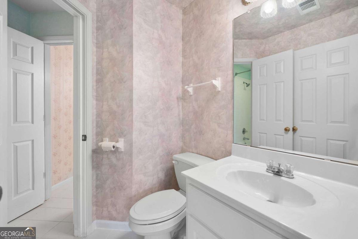515 Burgess Trail Milton - 56