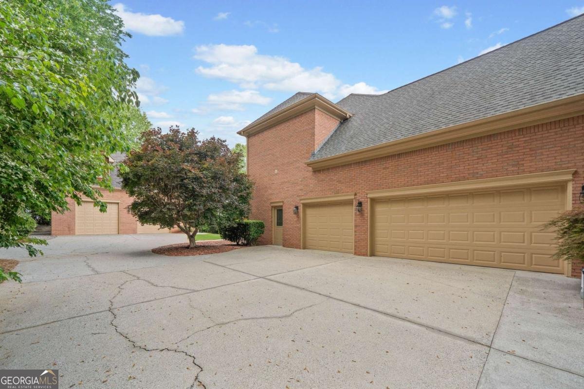515 Burgess Trail Milton - 82