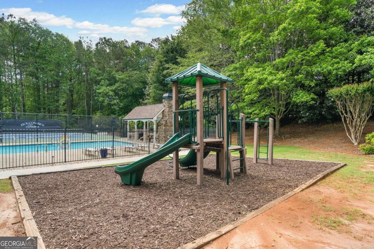 515 Burgess Trail Milton - 89