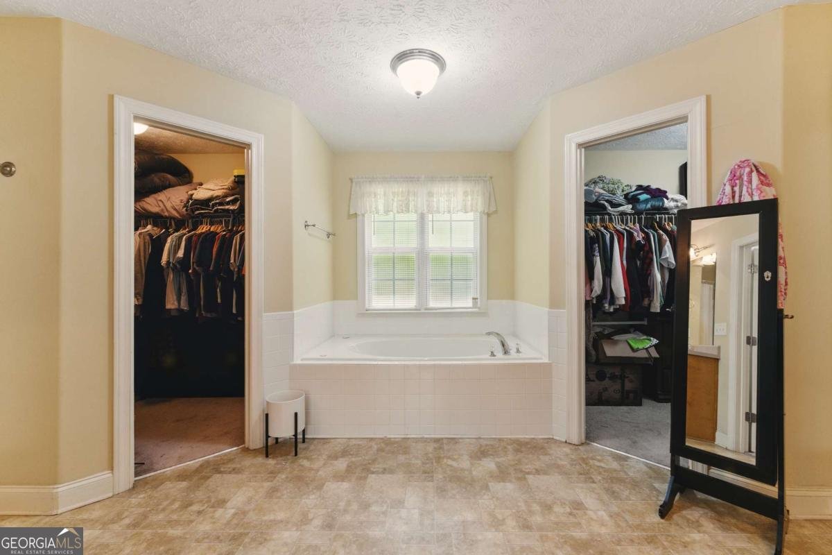 418 Whisper Wood Way Locust Grove - 16