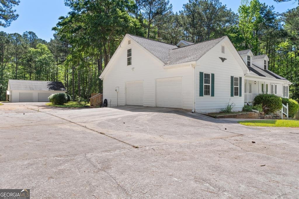 3499 Ola Road Locust Grove - 40