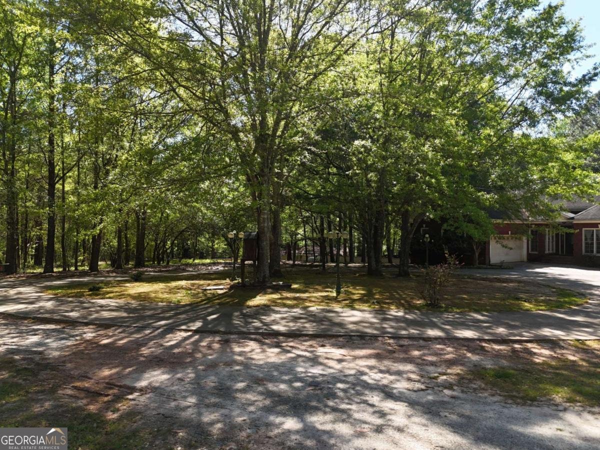 5618 Highway 212 Covington - 27