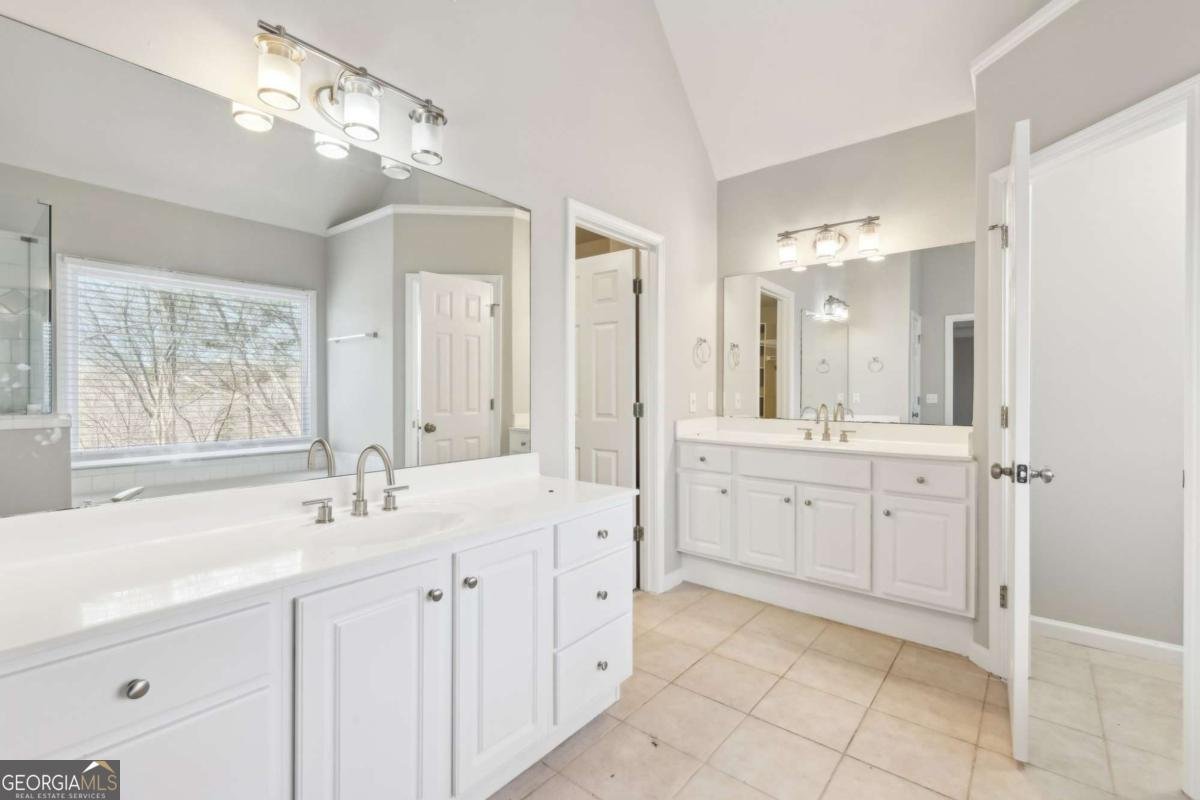 5034 Hickory Hills Drive Woodstock - 27