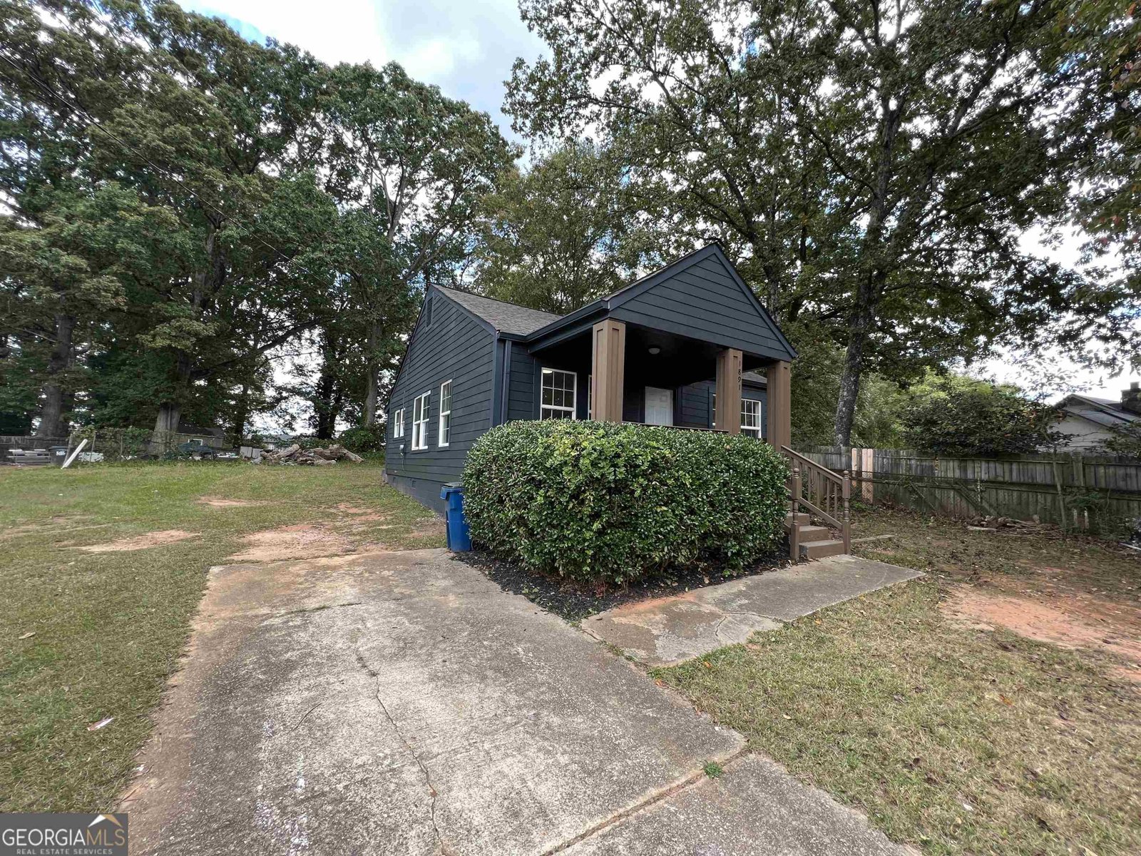 1891 Connally Drive East Point - 1
