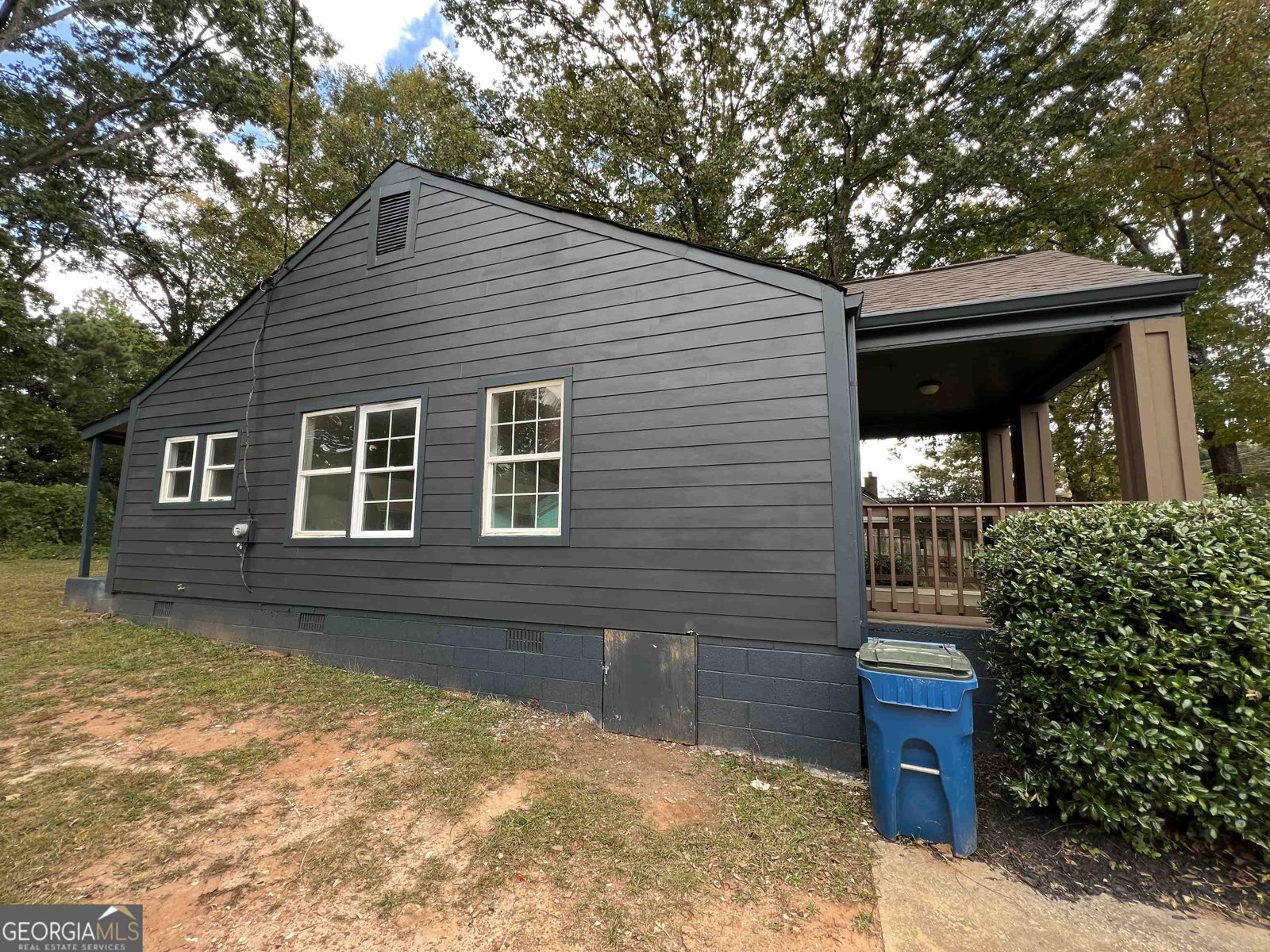 1891 Connally Drive East Point - 4