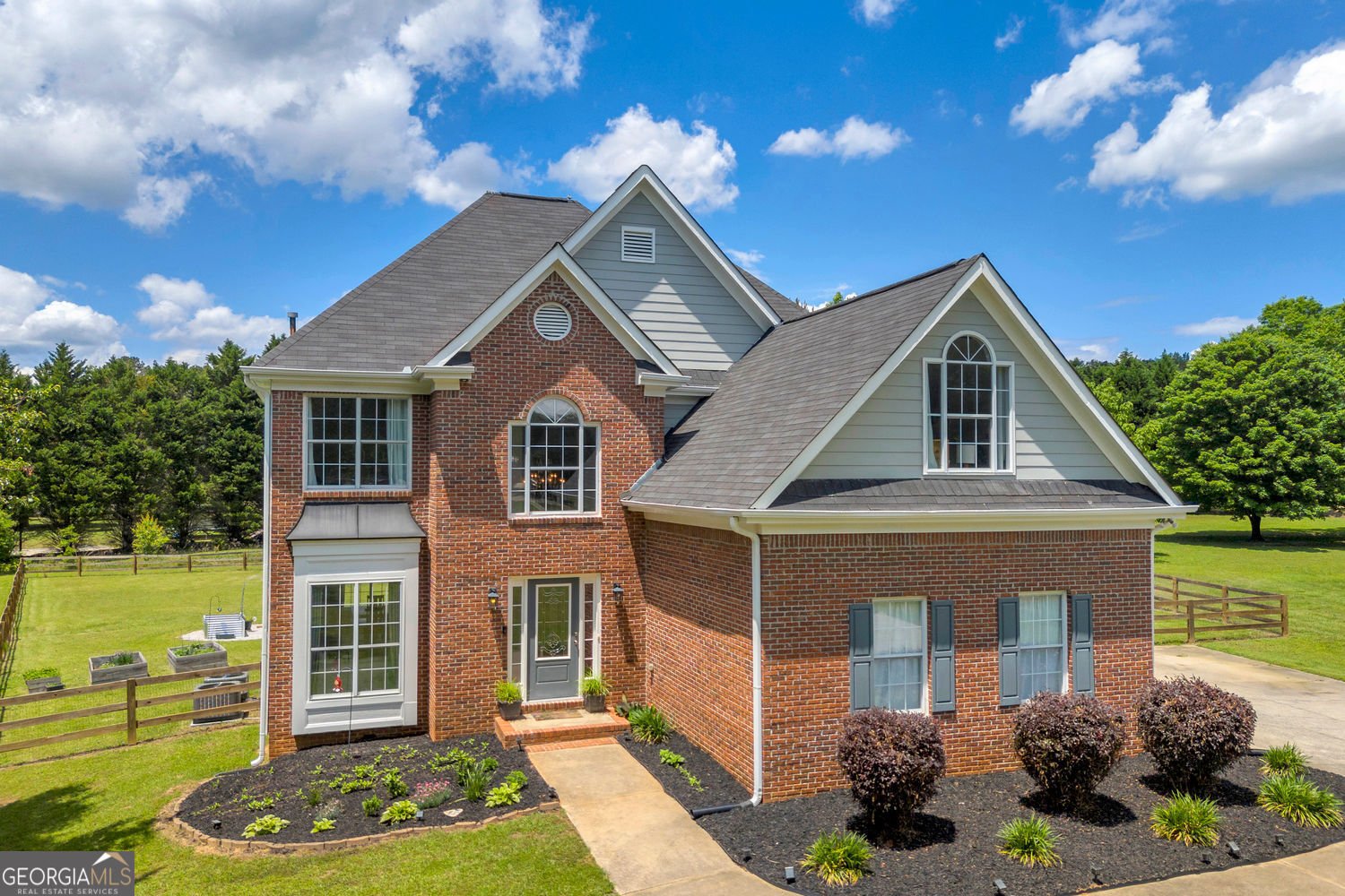 3135 Castlewood Drive Loganville - 2