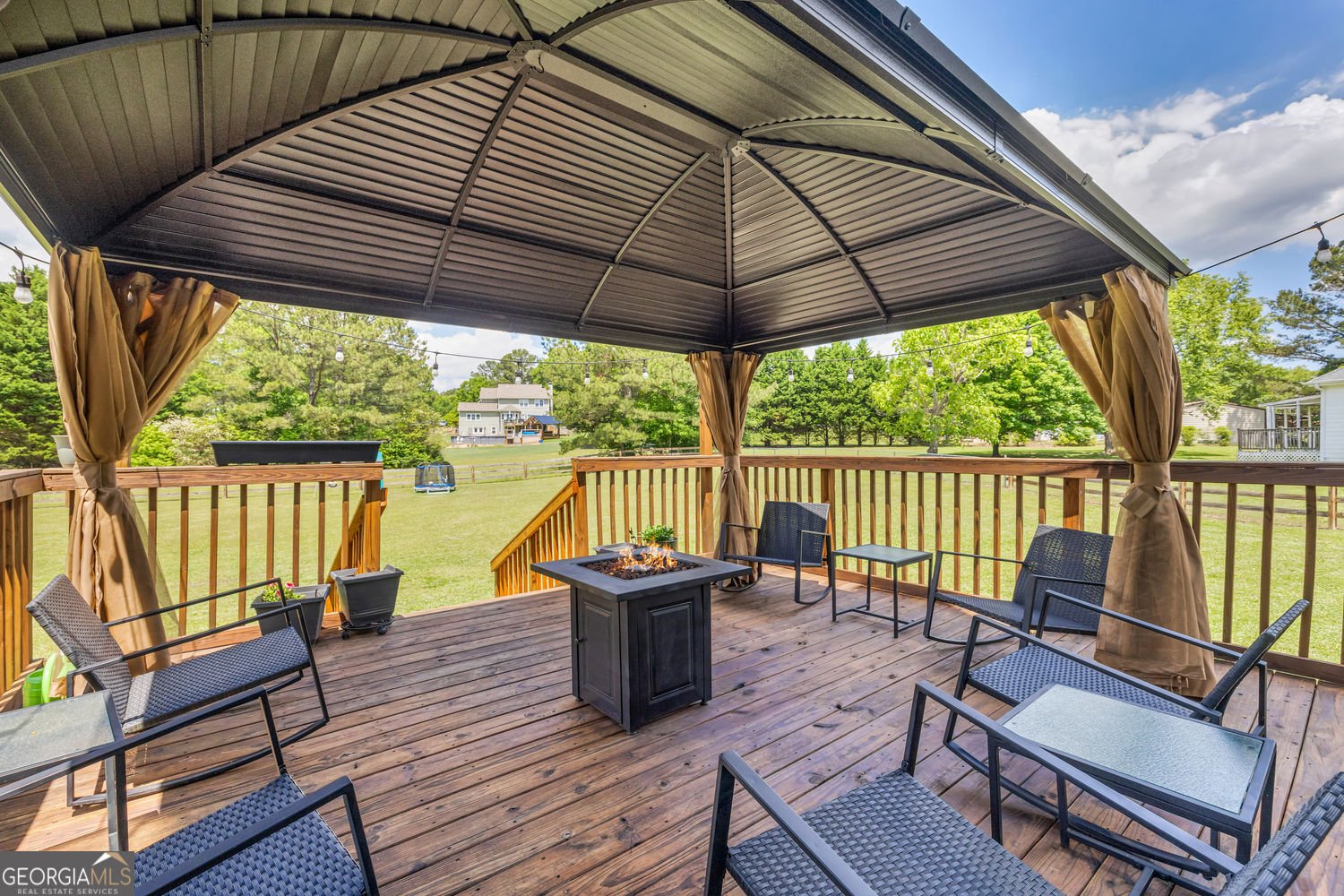 3135 Castlewood Drive Loganville - 38