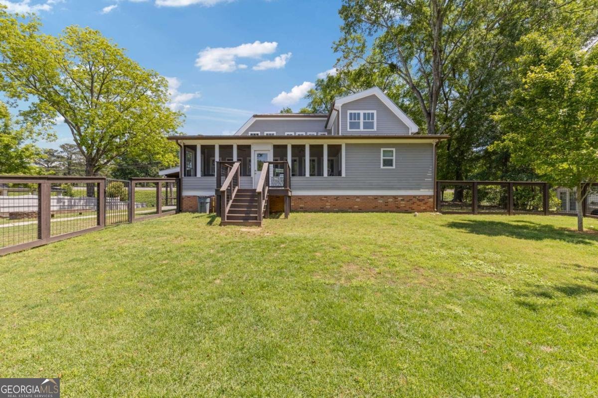 527 Main Street Suwanee - 33