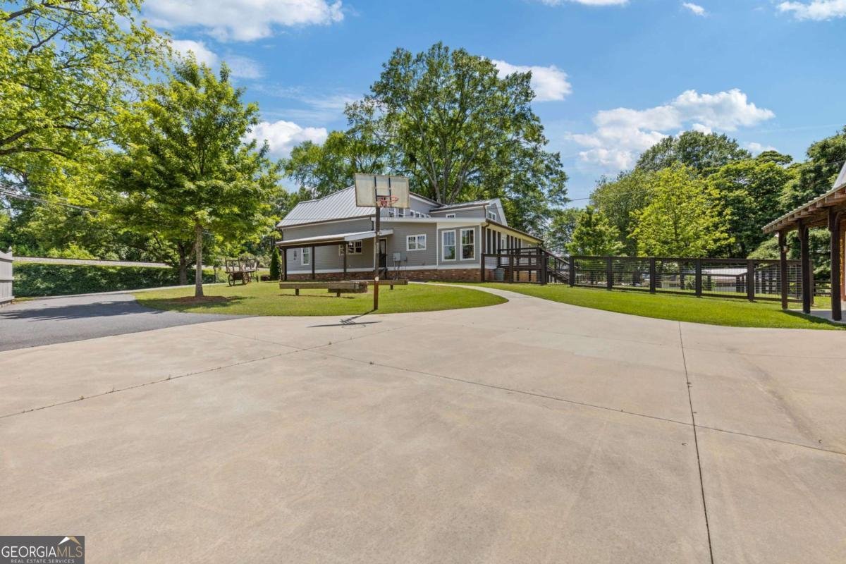 527 Main Street Suwanee - 36