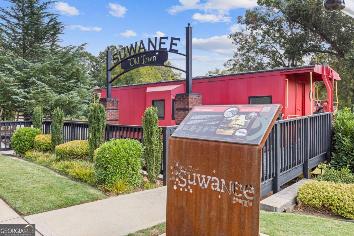 527 Main Street Suwanee - 68