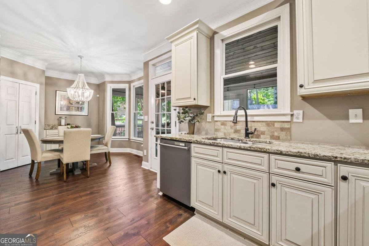 3232 Cates Avenue Brookhaven - 11