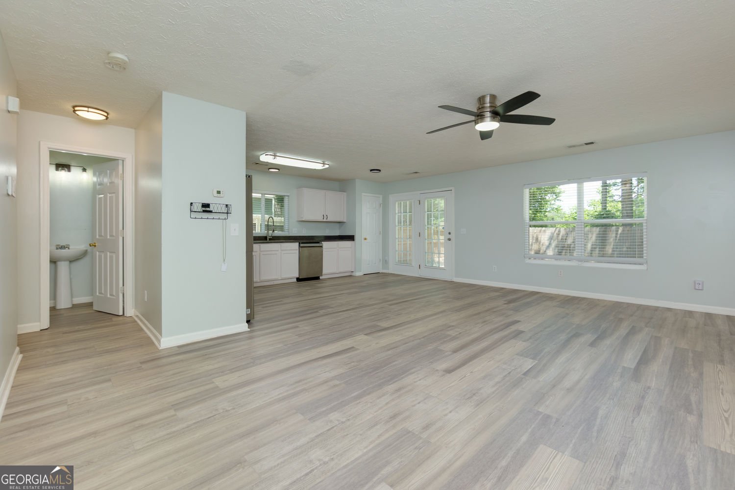 301 Silver Spring Street Dallas - 17