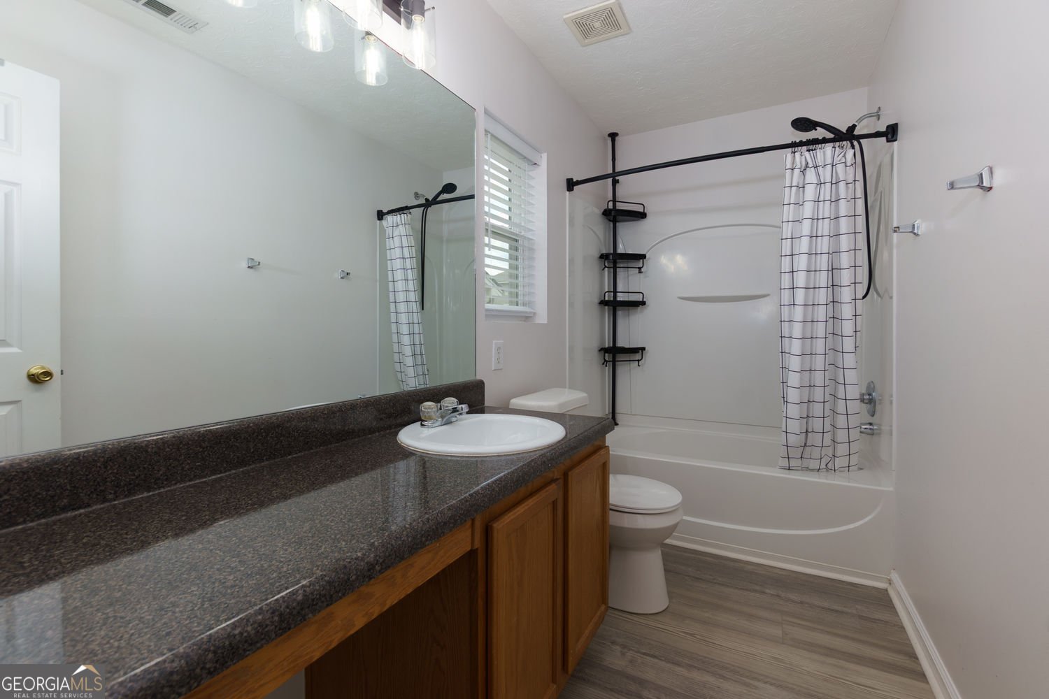 301 Silver Spring Street Dallas - 9
