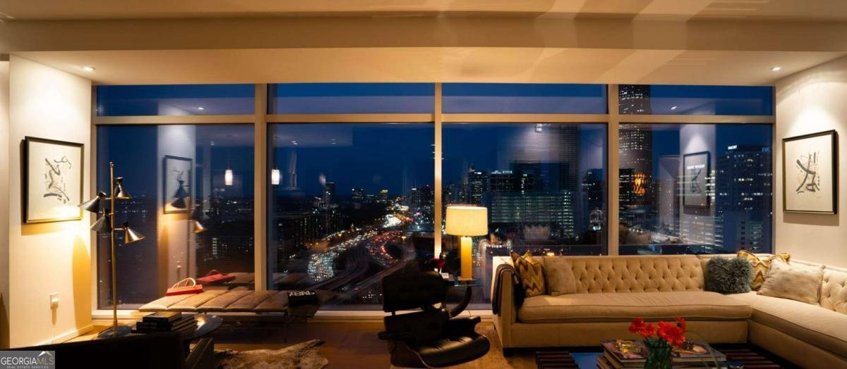 45 IVAN ALLEN JR Boulevard Atlanta - 11