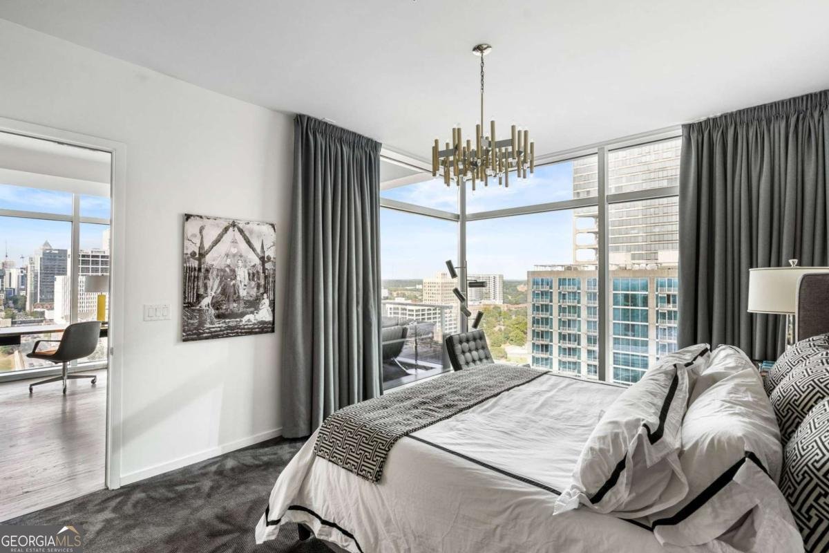 45 IVAN ALLEN JR Boulevard Atlanta - 36