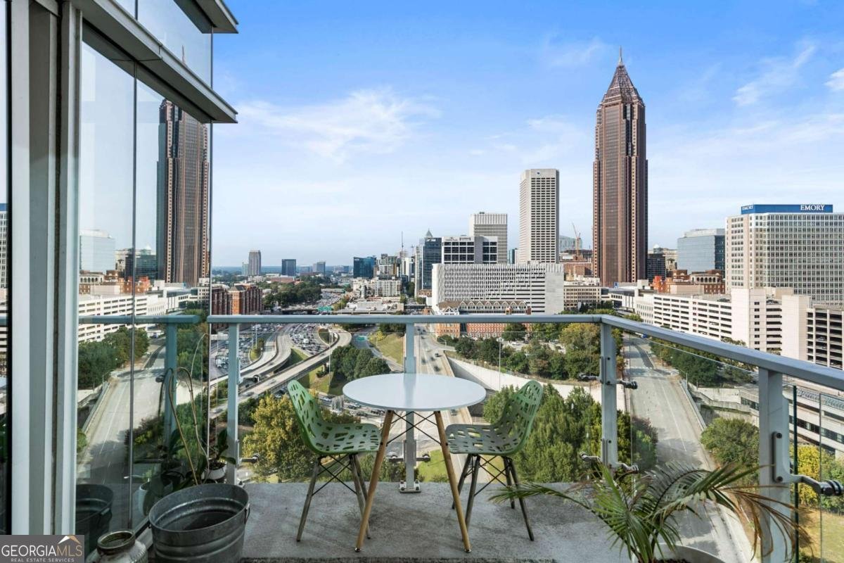 45 IVAN ALLEN JR Boulevard Atlanta - 47