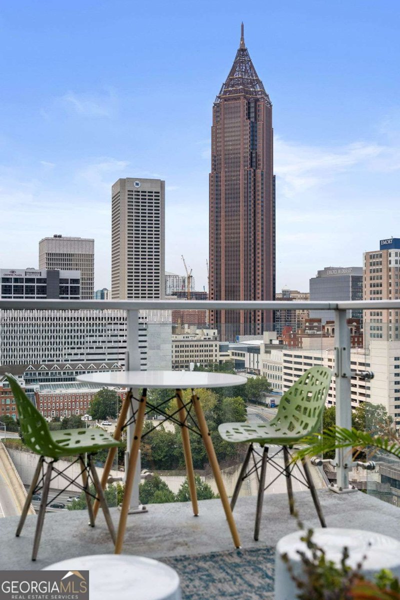 45 IVAN ALLEN JR Boulevard Atlanta - 51