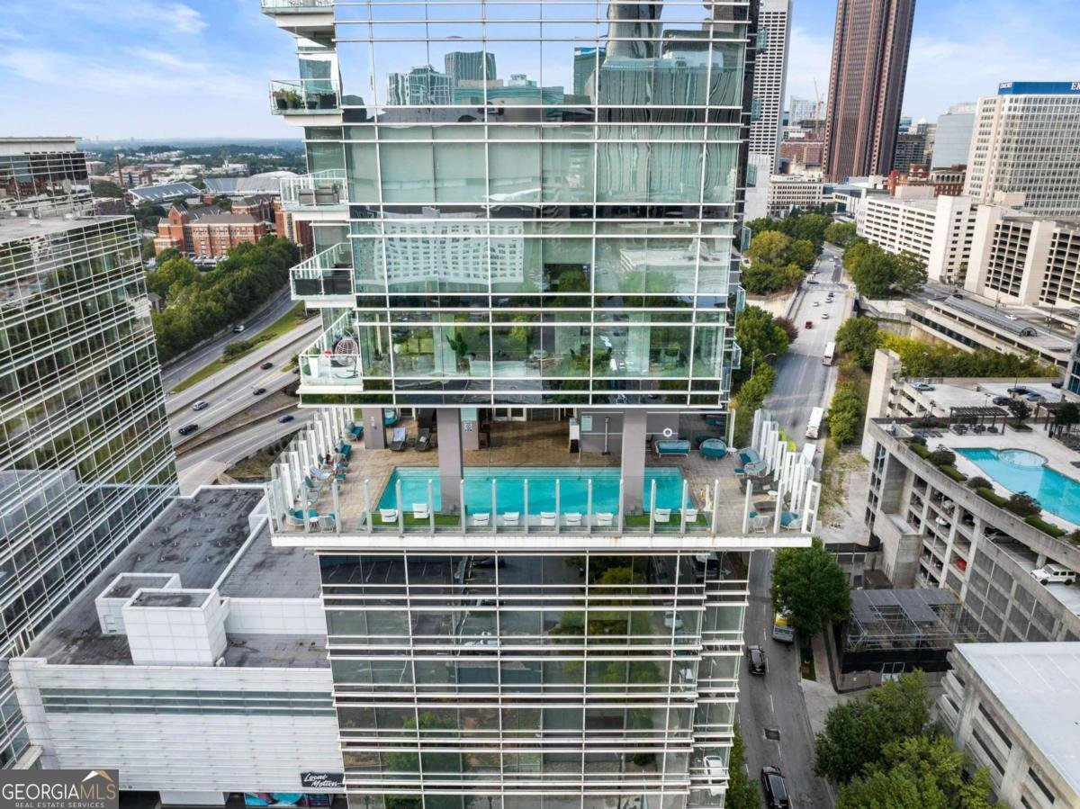 45 IVAN ALLEN JR Boulevard Atlanta - 52
