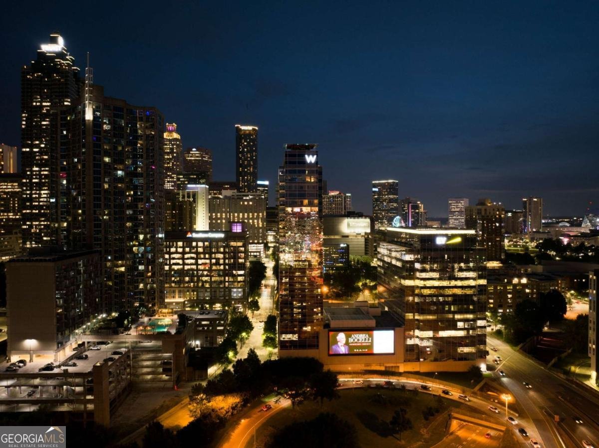 45 IVAN ALLEN JR Boulevard Atlanta - 64